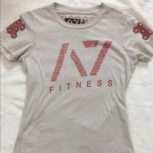 A7 Bar Grip T-shirt size small